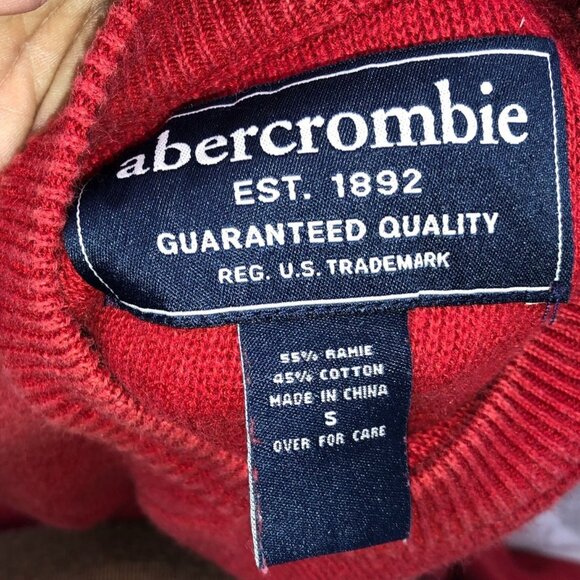 Abercrombie Mens Sweater Small Crew Neck Pullover Red Knit Striped Retro Casual - Picture 3 of 7